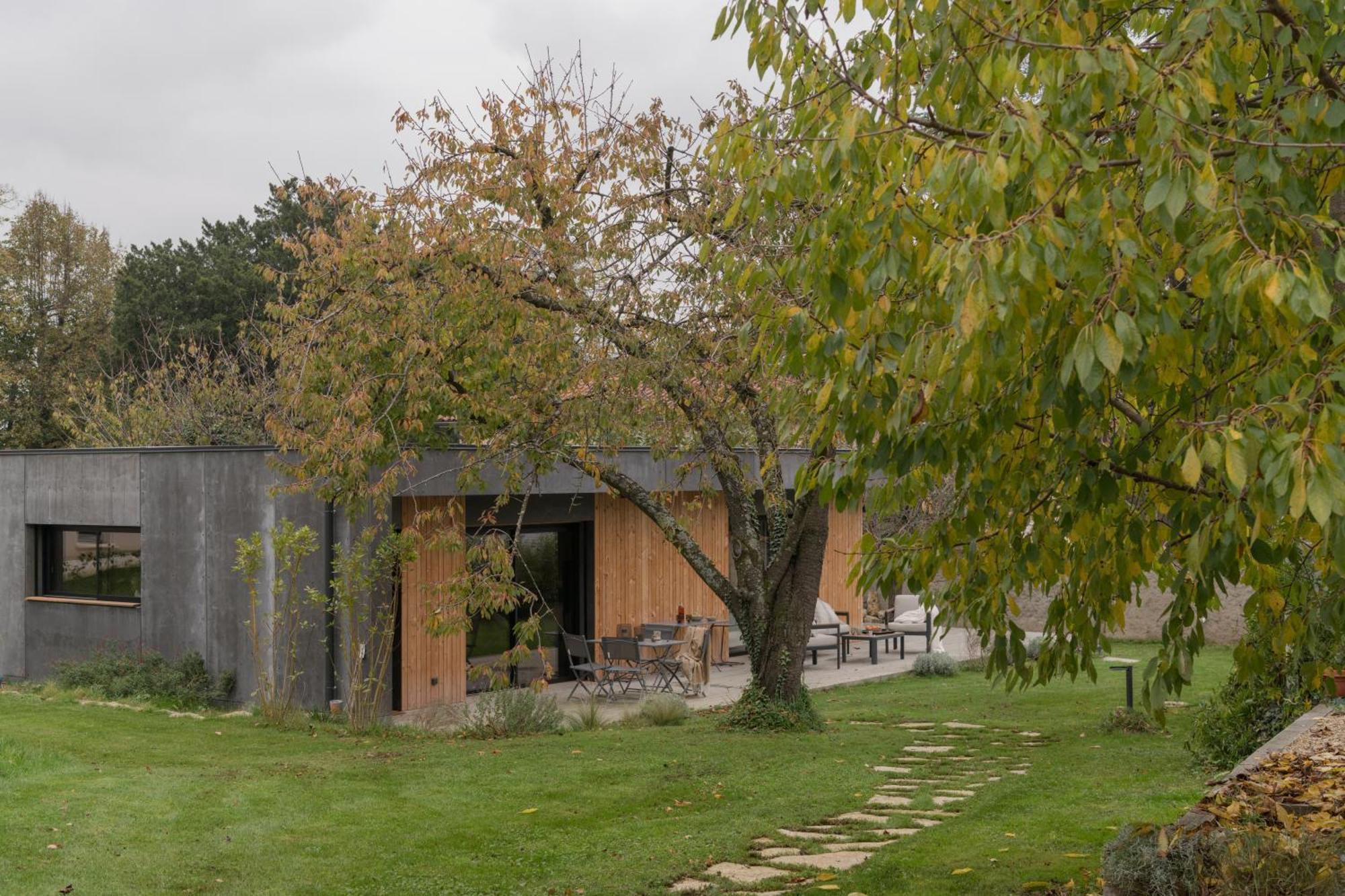 La Maison Des Monts D'Or Saint-Germain-au-Mont-d'Or Bagian luar foto
